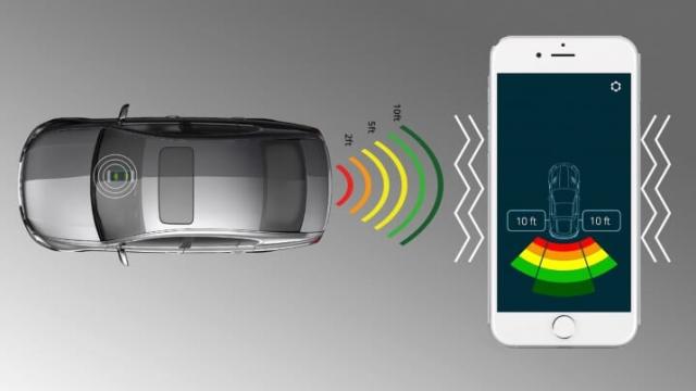 <b>FenSens este o nouă tehnologie ce transformă banala plăcuță de înmatriculare în senzor de parcare</b>Chiar și pentru cei mai pricepuți șoferi, parcarea laterală se poate dovedi a fi o adevărată bătaie de cap în unele situații. În ajutorul nostru vin însă senzorii de parcare, aceștia fiind regăsiți pe unele automobile încă din fabrică. Există și posibilit