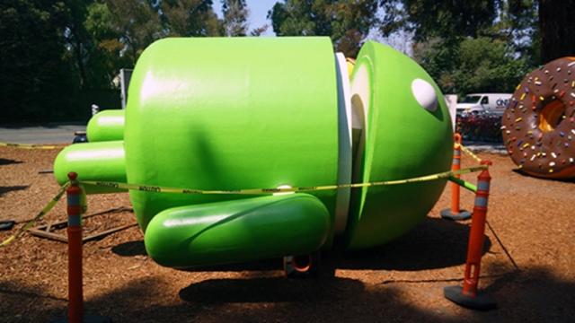 <b>Criptarea full disk din Android poate fi spartă de hackeri, nu exista un patch eficient deocamdată</b>Atât Google, cât și Apple s-au duelat de-a lungul timpului atunci când a venit vorba despre criptarea platformelor mobile oferite de fiecare în parte, fiind vorba aici despre Android și iOS. Descoperim astăzi că hackerii au reușit să găsească o modalitate