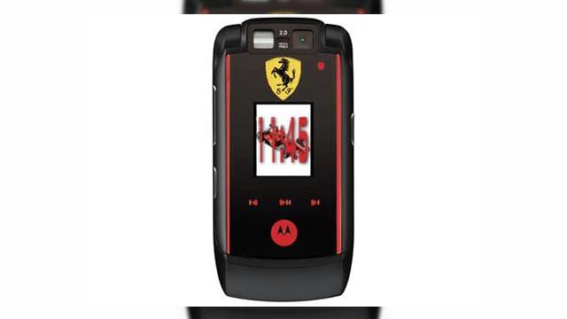 <b>Telefonul Motorola RAZRmaxx V6 Ferrari Challenge se apropie de linia de sosire</b>Trecand peste complexul unui nume extrem de lung, trebuie sa mentionez ca acest model este fructul colaborarii dintre Motorola si Pininfarina, designerii faimosului Ferrari. Contributia constructorului italian nu se rezuma doar la un logo, ci si la un joc...