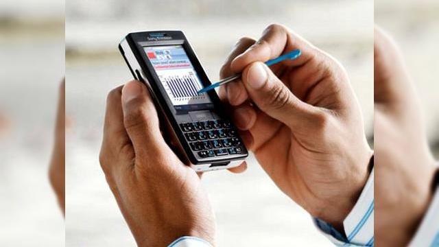 <b>Sony Ericsson M600 va suferi un lifting facial</b>Dacă credeați că numai noi oamenii avem nevoie de o schimbare a feței, v-ați înșelat amarnic. Conform oamenilor din interiorul industriei, Sony este pregătit pentru a schimba la față telefonul business M600! Pentru cei neinițiați, modelul M600...