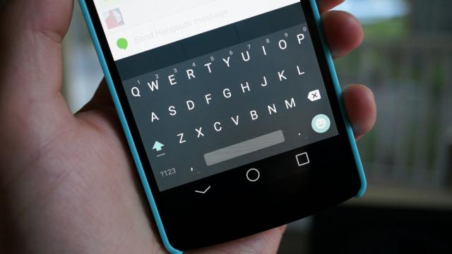 <b>Google Keyboard primește un update ce aduce noi teme și suport pentru Android N</b>Există numeroase tastaturi 3rd party pe care le putem instala pe terminalul nostru Android, dar poate că cea mai indicată soluție este chiar Google Keyboard. Această aplicație primește astăzi o actualizare binevenită ce ne aduce la pachet noi teme, dar și