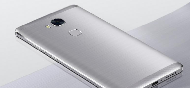 <b>Un posibil nou model Huawei Nexus primeşte certificarea de la FCC, în două variante; Urmaşul lui Nexus 6P?</b>Chiar la începutul acestei luni vă prezentam o serie de fotografii ce aparent ne prezentau smartphone-ul Huawei Nexus pregătit pentru anul 2016. Ne intriga faptul că telefonul adopta un design aproape similar cu cel al modelului Honor 5X, fiind vorba de