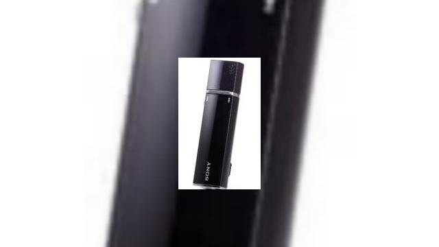 <b>Sony NW-E0, noul Walkman</b>Dupa intoarcerea sa in trecut cu modelele din seria A Walkman, Sony va incanta publicul britanic cu seria NW-E01 Walkman. Designul gadgetului aminteste de cel al unui iPod Shuffle, nefiind totusi mai mare decat un drive USB. Incorporand 2GB de memorie...