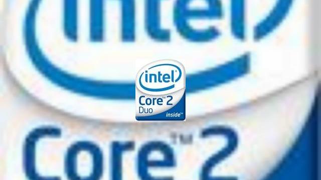<b>Intel lucreaza la un chip de telefon celular anti iPhone</b>Intel a devenit dintr-o data acea "Promiscuous Girl" despre care canta Nelly Furtado. Pe de o parte s-au pus bine cu Steve Jobs si cu restul echipei Cupertino prin oferirea procesoarelor Core Duo pentru calculatoarele Apple. Pe de alta parte, Intel a...