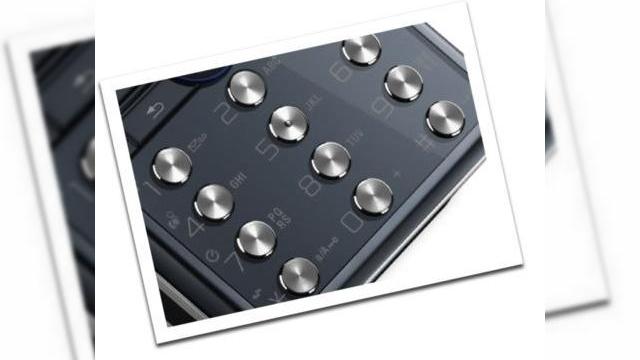 <b>Google Spania confirma zvonurile referitoare la telefonul Google</b>Google a confirmat zvonul conform caruia lucreaza la un telefon mobil, dar nu a oferit mai multe detalii referitoare la o eventuala data a scoaterii pe piata. Zvonul, care circula de ceva vreme, a fost confirmat de directorul Google Spania Isabel Aguilera...