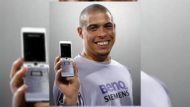 <b>Ronaldo isi vrea banii de la BenQ Mobile</b>Starul brazilian are ceva de impartit cu firma BenQ Mobile, sponsorul echipei Real Madrid si probabil banuiti deja din titlul "subtil" ca este vorba de o problema legata de bani. Problema este destul de simpla: BenQ Mobile a fost declarata oficial in...