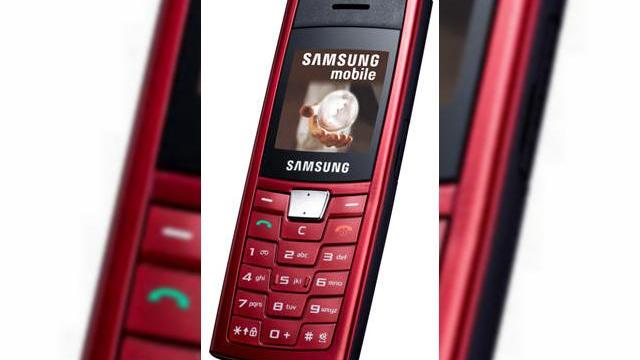 <b>C170 de la Samsung, un terminal subtire la un pret subtire</b>Samsung si-a anuntat seria de terminale "Ultra Edition" in cadrul targului 3GSM cu cateva luni in urma, aruncand manusa handseturilor entry-level prin prezentarea unor modele extrem de subtiri, dar totusi performante. Samsung C170 are doar 8.9 mm grosime...