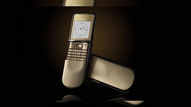 <b>Lansarea telefonului Nokia 8800 Sirocco Gold Luxury</b>Nokia a lansat Nokia 8800 Sirocco Gold, o versiune placata cu aur de 18 carate a luxosului telefon Nokia 8800 Sirocco. Combinand terminalele de comunicatii cu designul organic inspirat de suprafetele care se gasesc in natura, Nokia 8800 Sirocco Gold...