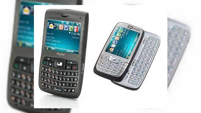 <b>Dopod anunta lansarea lui HTC Vox si Cavalier, sub numele de C500 ci C730</b>Filiala asiatica a HTC, Dopod a anuntat oficial 2 dintre modelele cele mai asteptate - Vox si Cavalier, rebotezate C500 si respectiv C730. C500, care deja este cunoscut in Europa drept Orange SPV E650 este indiscutabil un telefon unic, chiar si in...