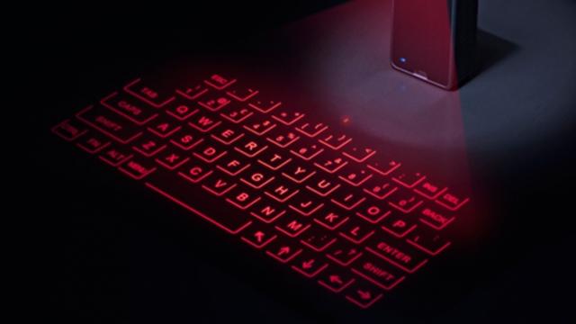 <b>Turul Magazinelor #7: Tastatura laser, radio retro şi un televizor 4K uriaş pentru viitorul PS4 Pro</b>Continuăm seria Turul Magazinelor cu un nou articol astăzi ce aduce laolaltă 3 recomandări de produse speciale. Avem în primul rând o tastatură laser, dar și un televizor cu rezoluție 4K Ultra HD de la Blaupunkt. Totodată, printre recomandări se află și 