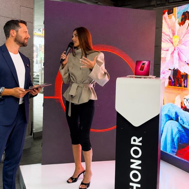 HONOR Magic V6 lansat în România la Art Safari împreună cu ceasul HONOR Watch 6
