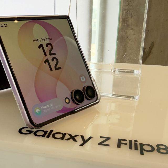 Samsung Galaxy Z Flip8 aduce procesor pe 2nm și AI pentru ecranul extern