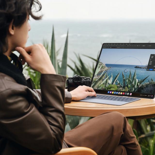 iQOO pregătește telefoane cu baterii uriașe: Z11S de 10.000 mAh și Neo 11 Ultra cu ecran 2K