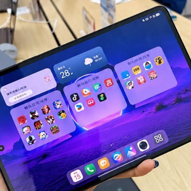 Lenovo Legion Y700 Infinite: tabletă de gaming cu ecran OLED 165 Hz și procesor Snapdragon