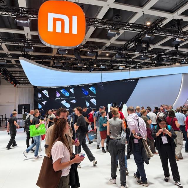 Turul standului Xiaomi la IFA 2026: mașini, electrocasnice Mijia și telefoane inteligente
