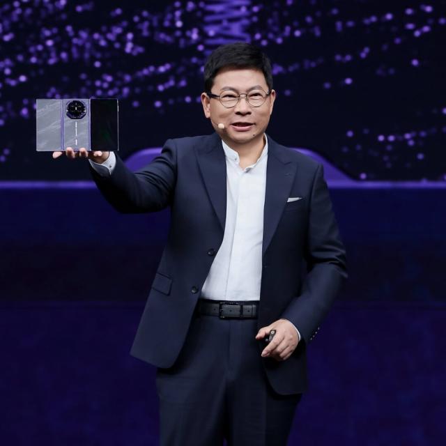 Huawei integrează Celia ca agent AI în HarmonyOS 7