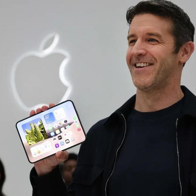 CEO Apple: AI nu va înlocui iPhone-ul, ci îl va transforma într-un hub personal inteligent