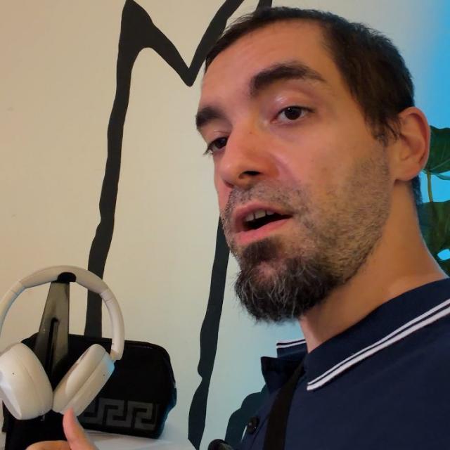 Xiaomi lansează în Europa căștile REDMI Headphones Neo și Buds 8 cu autonomie și ANC ridicat