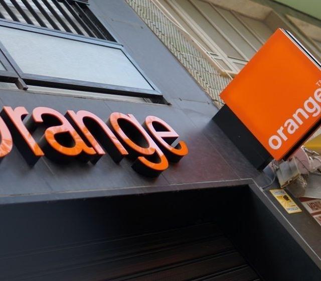 Orange România își îndeamnă angajații să plece voluntar – avertisment privind măsuri mai rigide