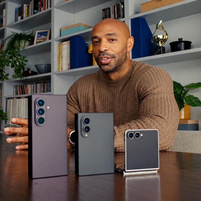 Thierry Henry, noua imagine Samsung pentru telefoanele Galaxy Z pliabile